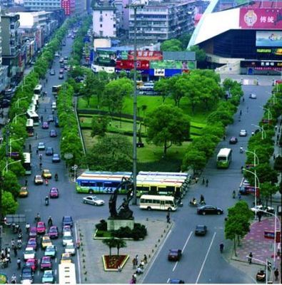 傍晚好去處 盤(pán)點(diǎn)南昌夜晚5大最美街道(2)