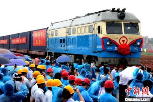 贛州國(guó)際陸港助力贛南老區(qū) 買(mǎi)全球 賣(mài)全球